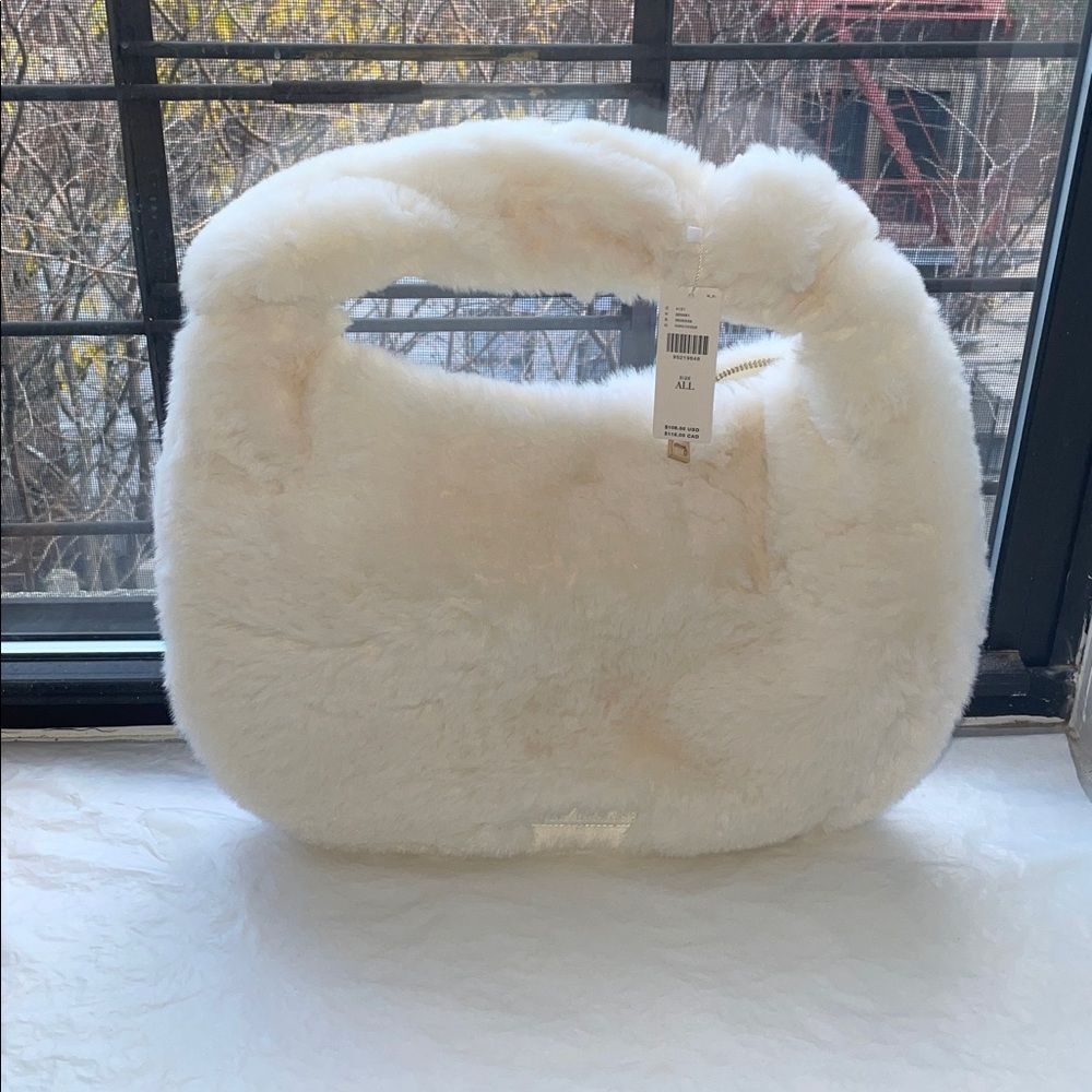 ❤️ANTHROPOLOGIE - Melie Bianco Faux Fur Cozy White Handbag NWT - Picture 4 of 6